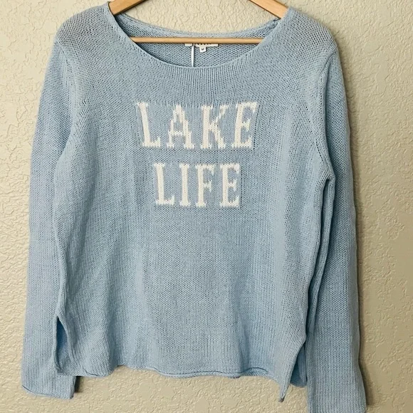 Miracle Brand Light Blue 'Lake Life' Sweater size Medium New $65 - Picture 1 of 3